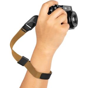 Peak Design Cuff Camera Wrist Strap, Compatible with DSLR, Compact and Point-and-Shoot Cameras, Low Profile, Quick Release(Coyote)