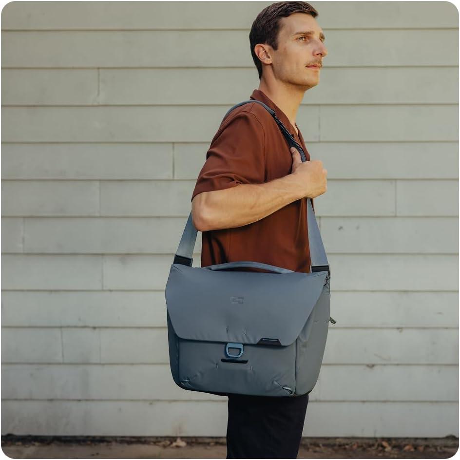 imagePeak Design Everyday Messenger V3 13L Weatherproof Camera and Work Bag Expandable MagLatch Closure Fits 13 LaptopOcean