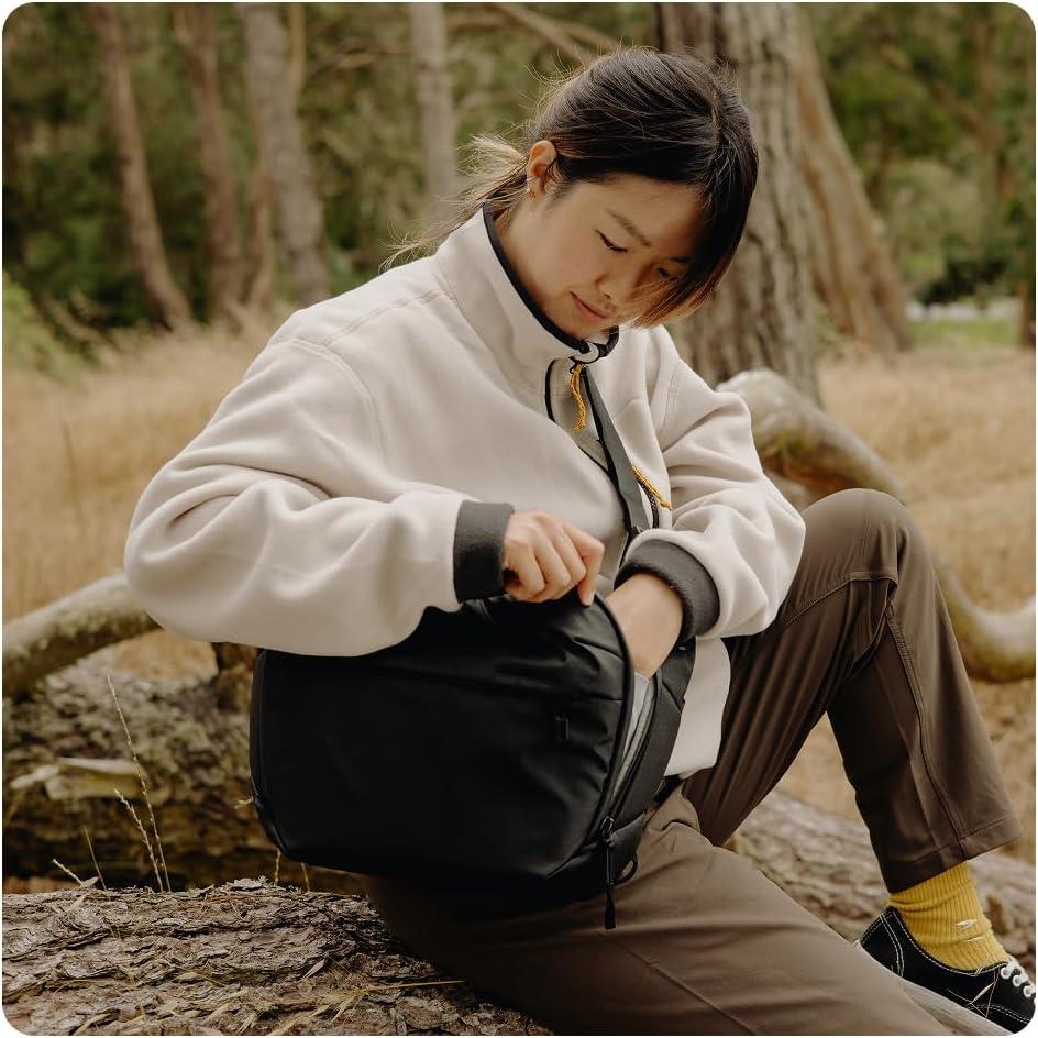 imagePeak Design Everyday Sling 6L Kelp Padded Adjustable Shoulder Strap for Crossbody or Waist Carry FlexFold Dividers Ideal for Carrying Cameras or Everyday Essentials Sling Bag for Men and Women