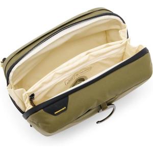 Peak Design Small Wash Pouch, Sage, Weatherproof Travel Toiletry Bag, Upright or Hanging Toiletries Kit with Pockets, Magnetic Toothbrush Pocket, Wide UltraZip Opening, Toiletry Bag for Men and Women(Kelp)